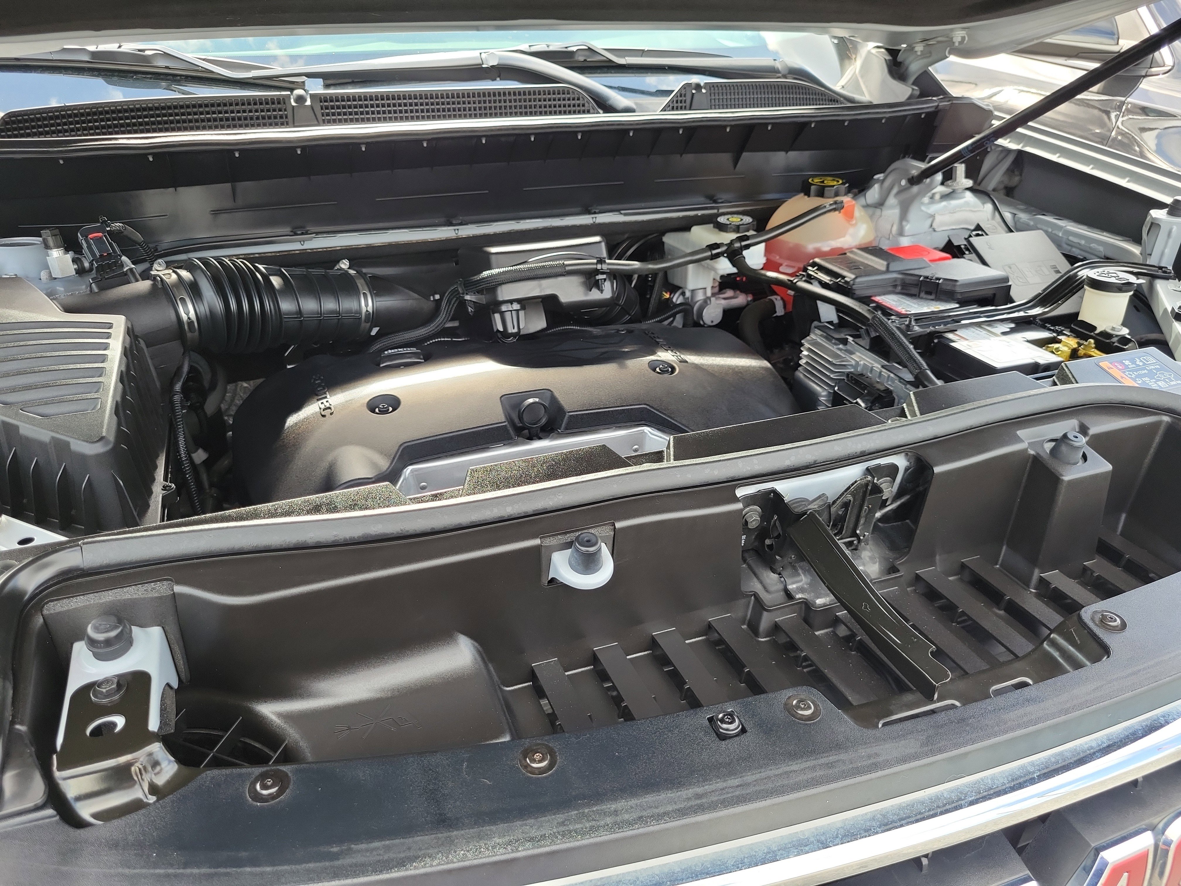 Used 2020 GMC Acadia SLE image 25