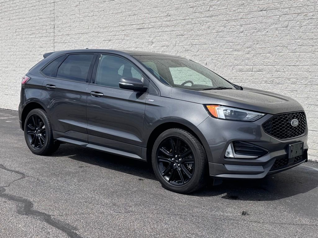 Certified 2020 Ford Edge ST-Line w/ Cold Weather Package AWD/4WD image 6