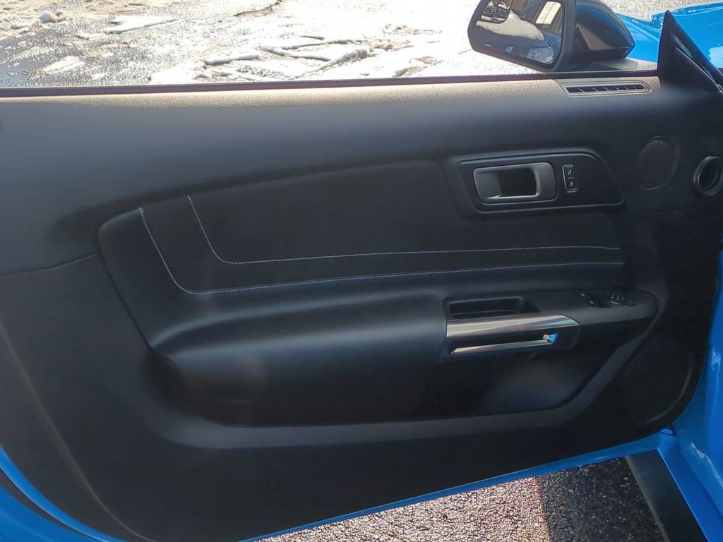 Used 2017 Ford Mustang Shelby GT350 w/ Electronics Package image 11