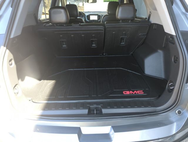 Used 2021 GMC Terrain SLT w/ Infotainment Package II AWD/4WD image 32