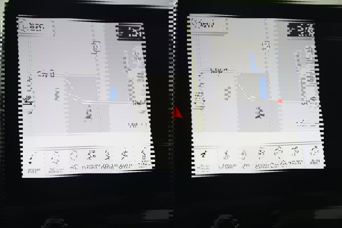 Used 2023 INFINITI QX80 Premium Select w/ All-Season Package image 9