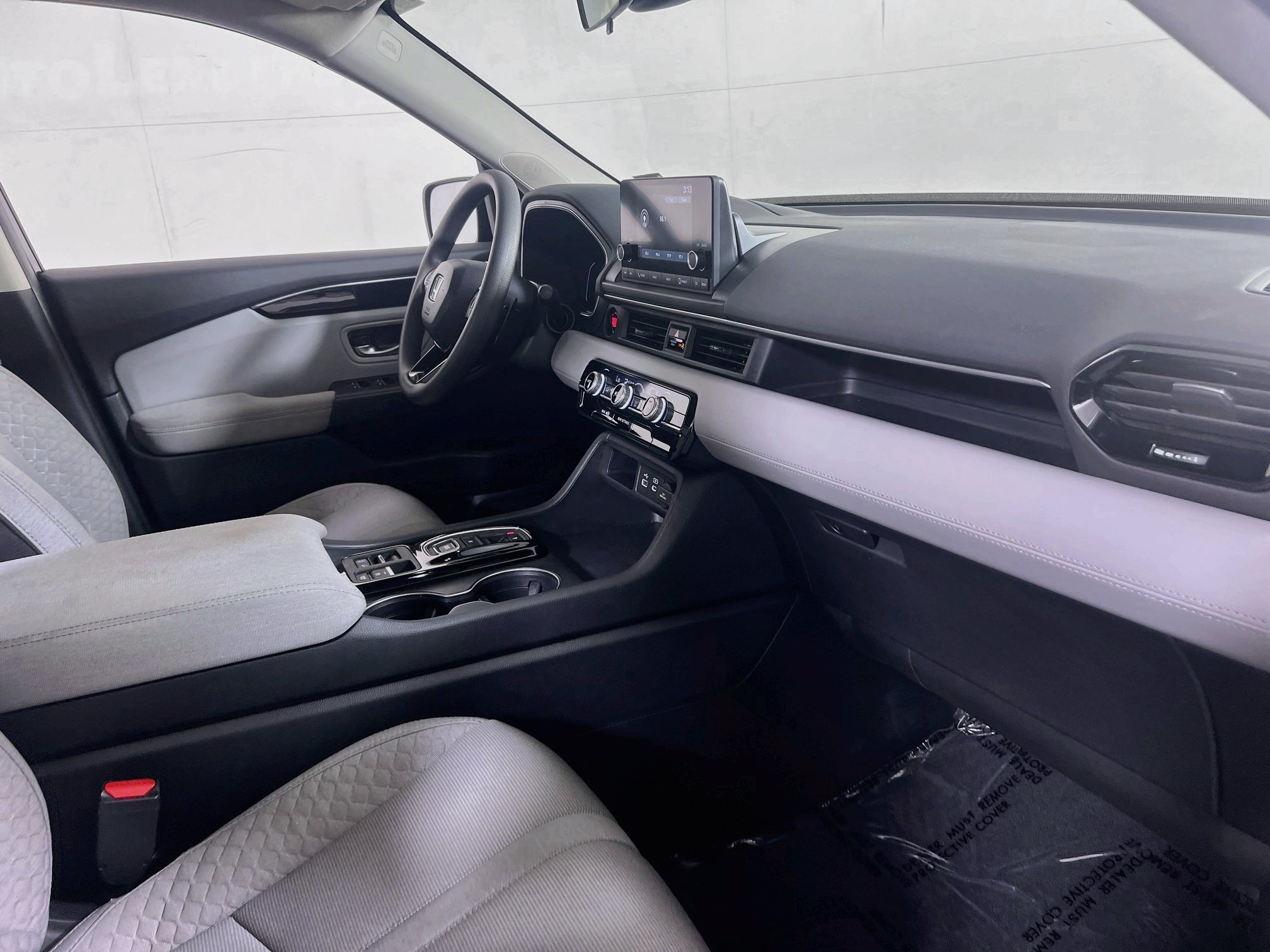 Used 2023 Honda Pilot LX image 27