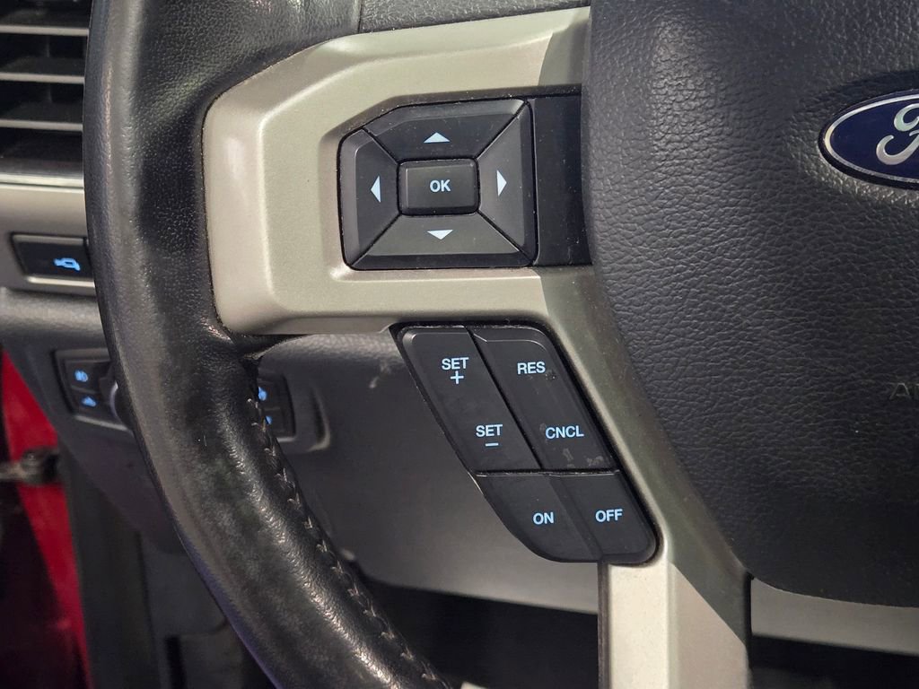 Used 2022 Ford F250 Lariat w/ Black Appearance Package image 13