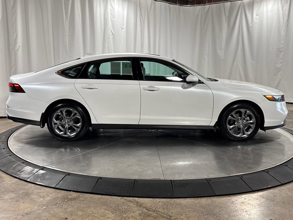 Certified 2024 Honda Accord EX image 9