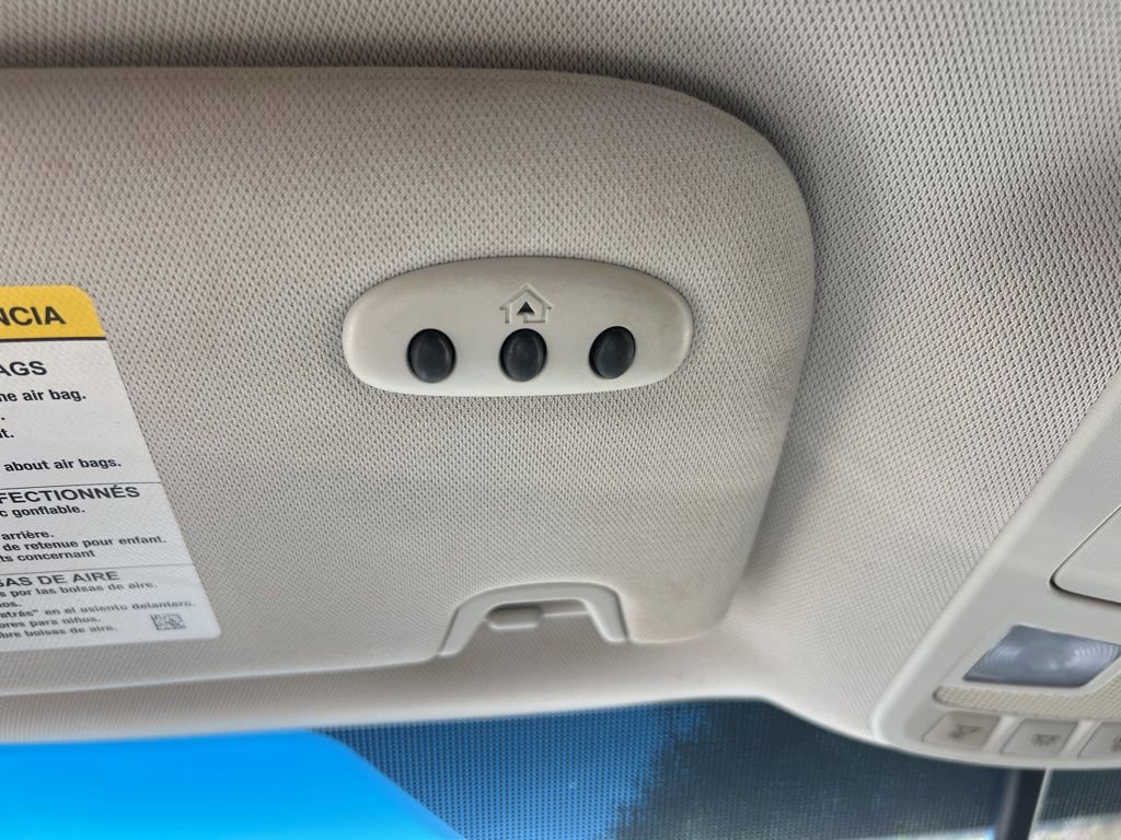 Used 2017 Ford Edge Titanium w/ Equipment Group 301A AWD/4WD image 33