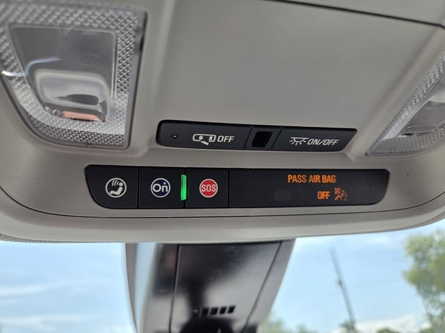 Used 2025 Chevrolet Blazer LT FWD image 31
