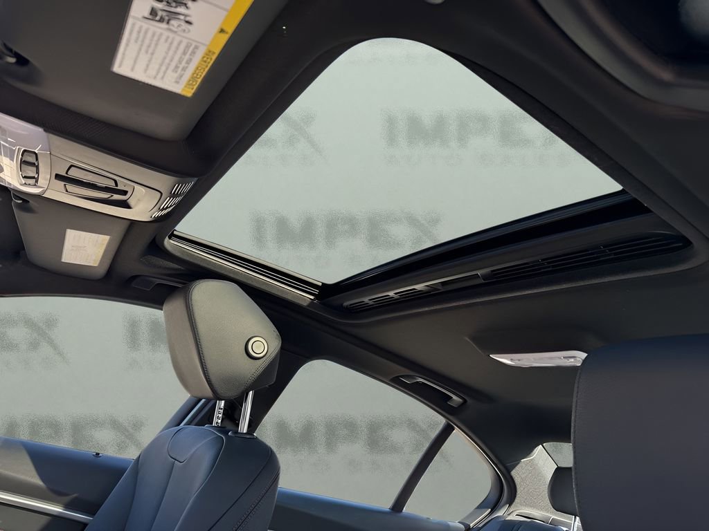 Used 2018 BMW 330e image 11