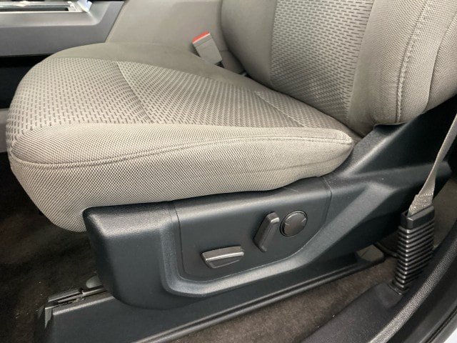 Used 2020 Ford F150 XLT w/ Equipment Group 302A Luxury AWD/4WD image 17