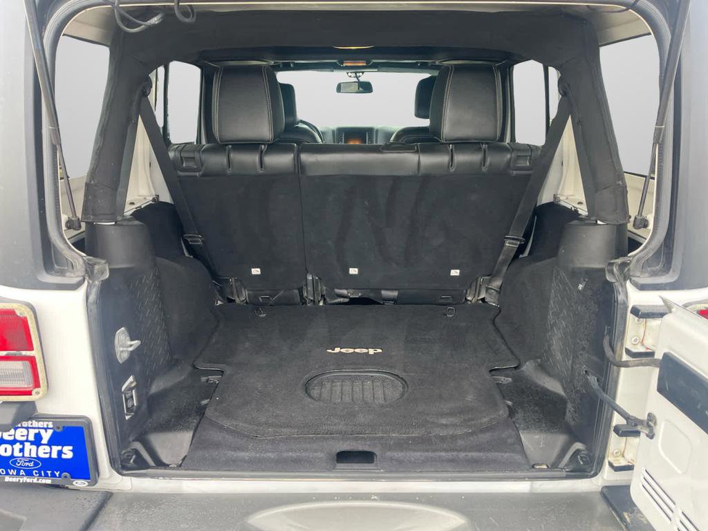 Used 2015 Jeep Wrangler Unlimited Sport AWD/4WD image 25
