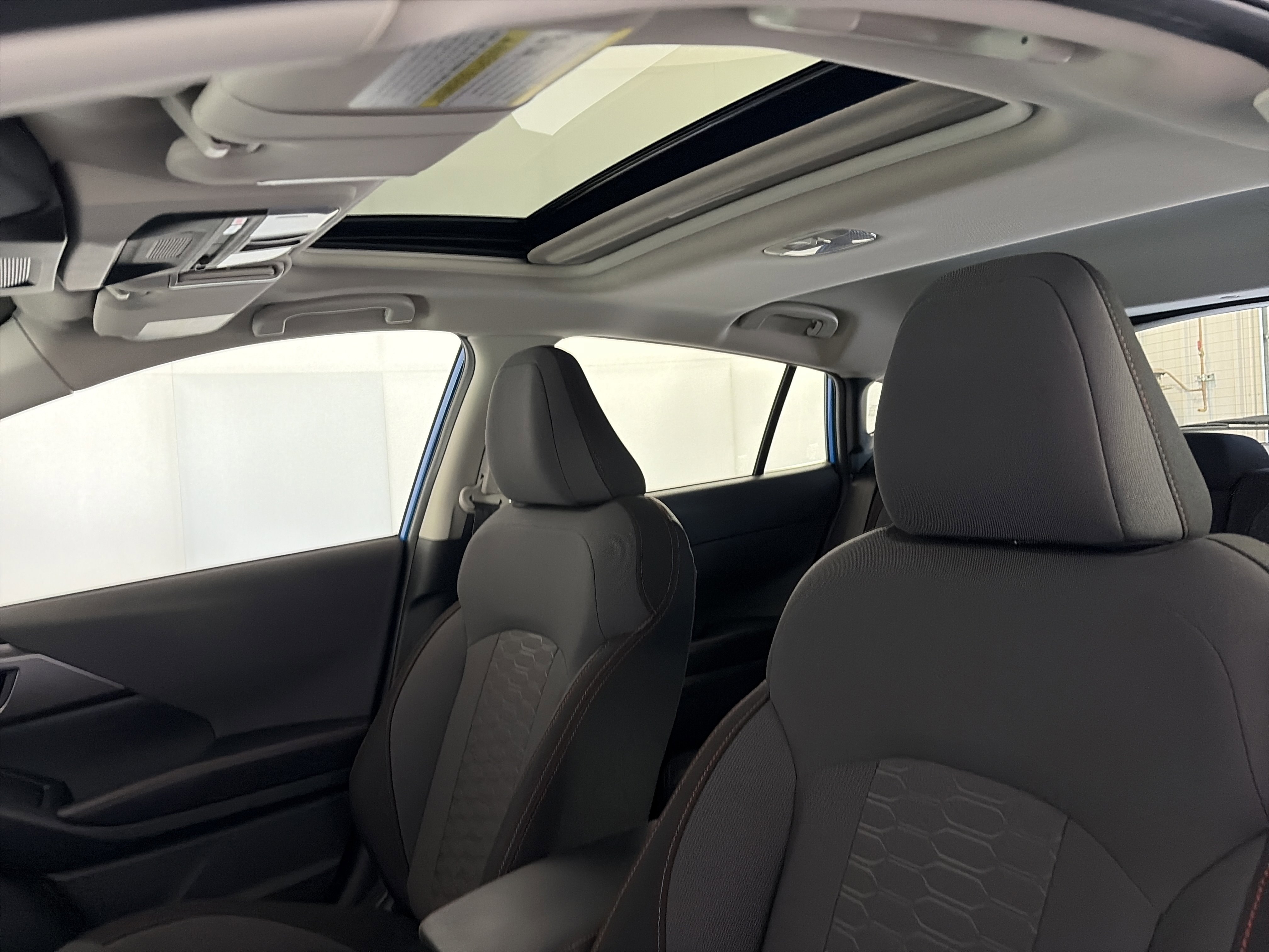 Used 2025 Subaru Impreza 2.0i Sport image 32