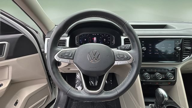 Used 2023 Volkswagen Atlas SE AWD/4WD image 12