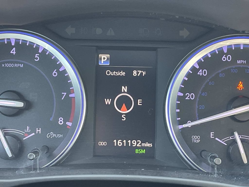 Used 2018 Toyota Highlander XLE FWD image 29