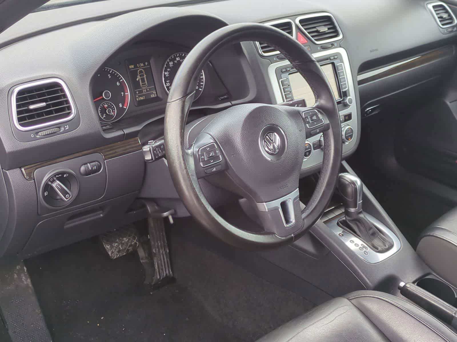 Used 2013 Volkswagen Eos Executive image 10