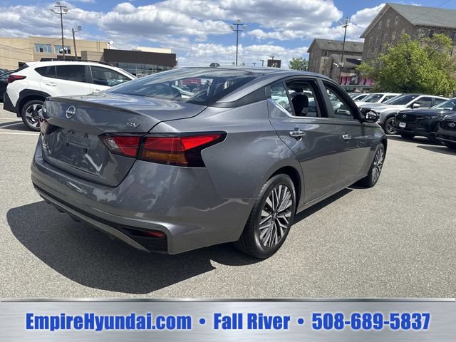 Used 2024 Nissan Altima 2.5 SV FWD image 8
