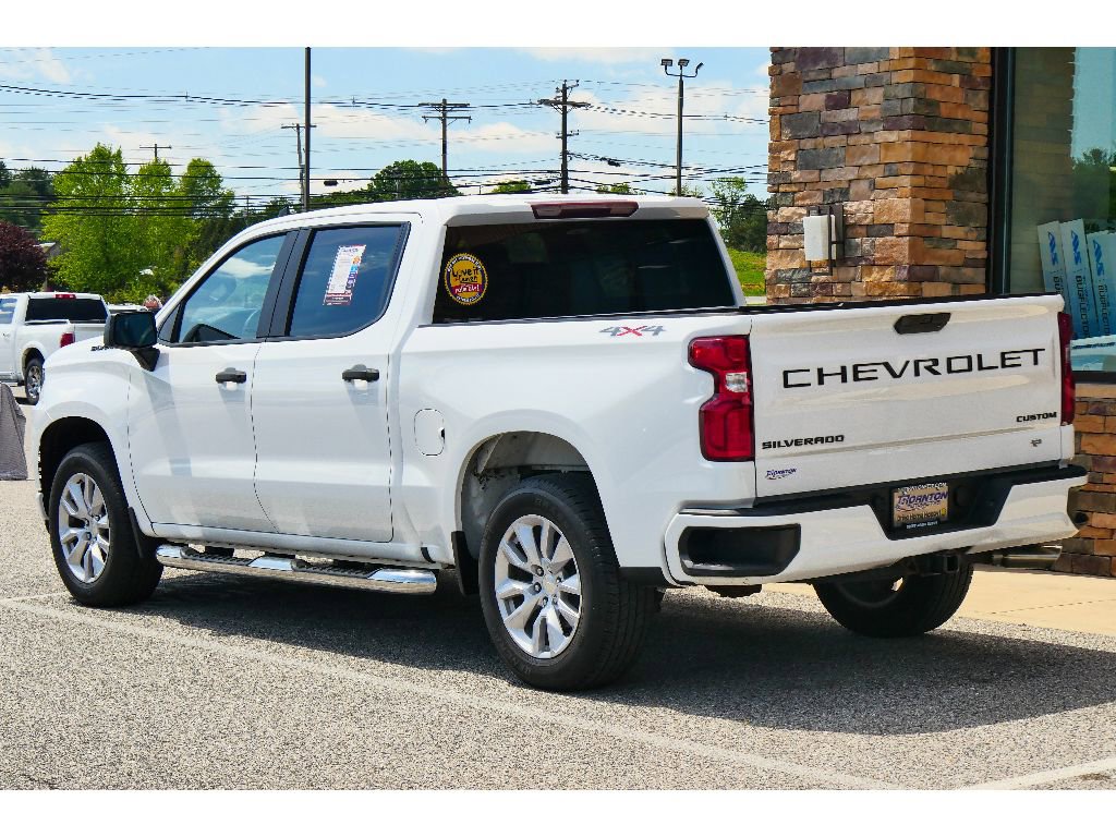 Used 2019 Chevrolet Silverado 1500 Custom w/ Custom Value Package AWD/4WD image 5