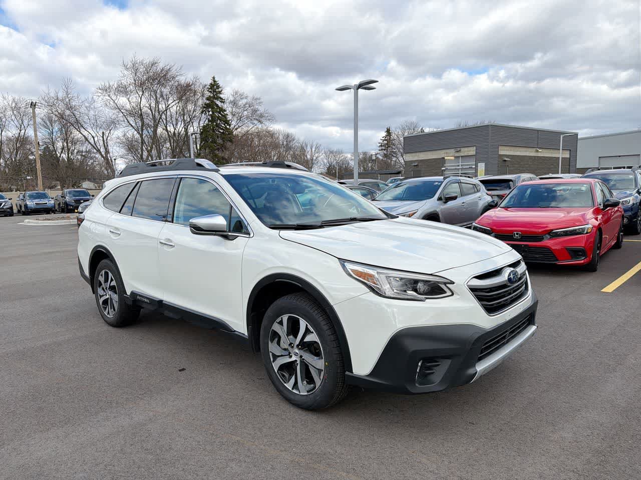 Used 2020 Subaru Outback Touring w/ Popular Package #2 image 15