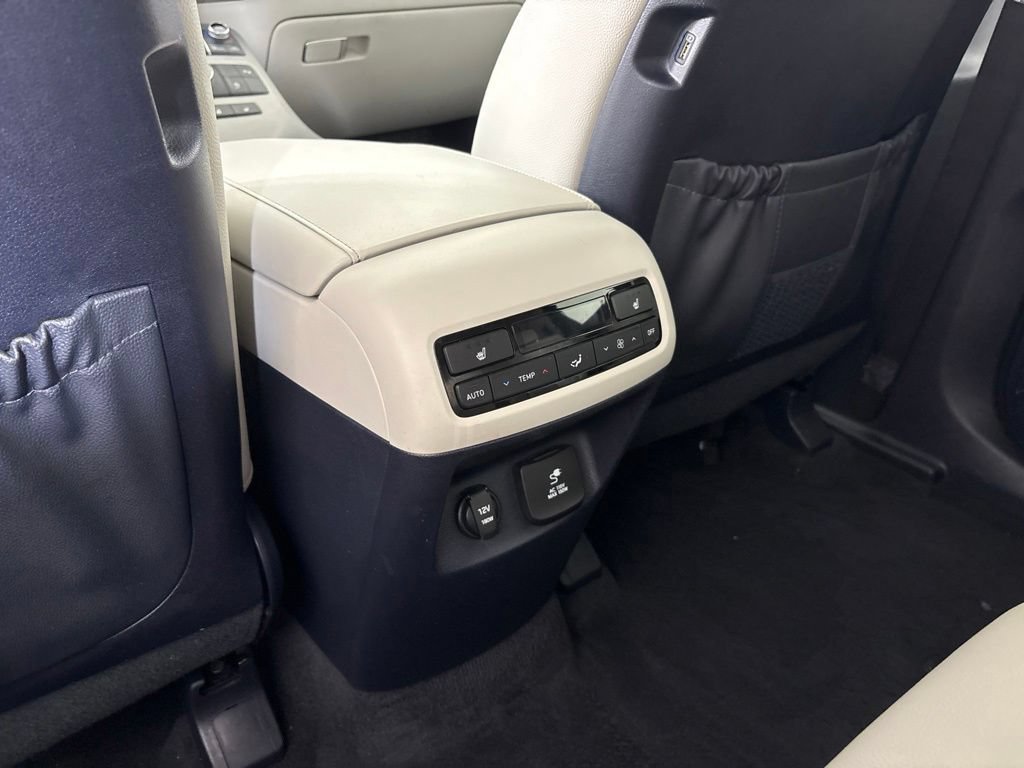 Used 2022 Hyundai Palisade SEL w/ 8P Bench Seat Package FWD image 27