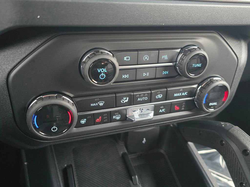 New 2026 Ford Bronco Badlands image 21