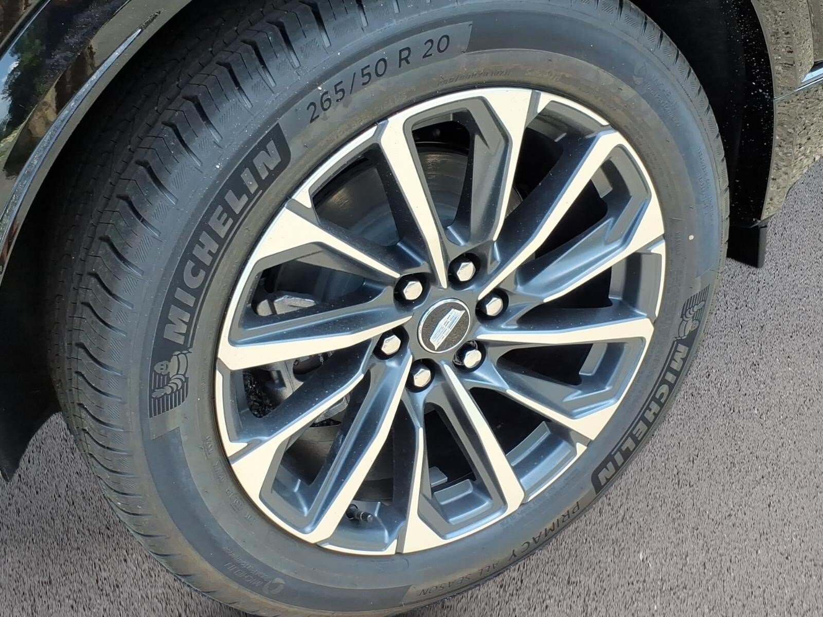 New 2026 Cadillac Lyriq Sport AWD/4WD image 6