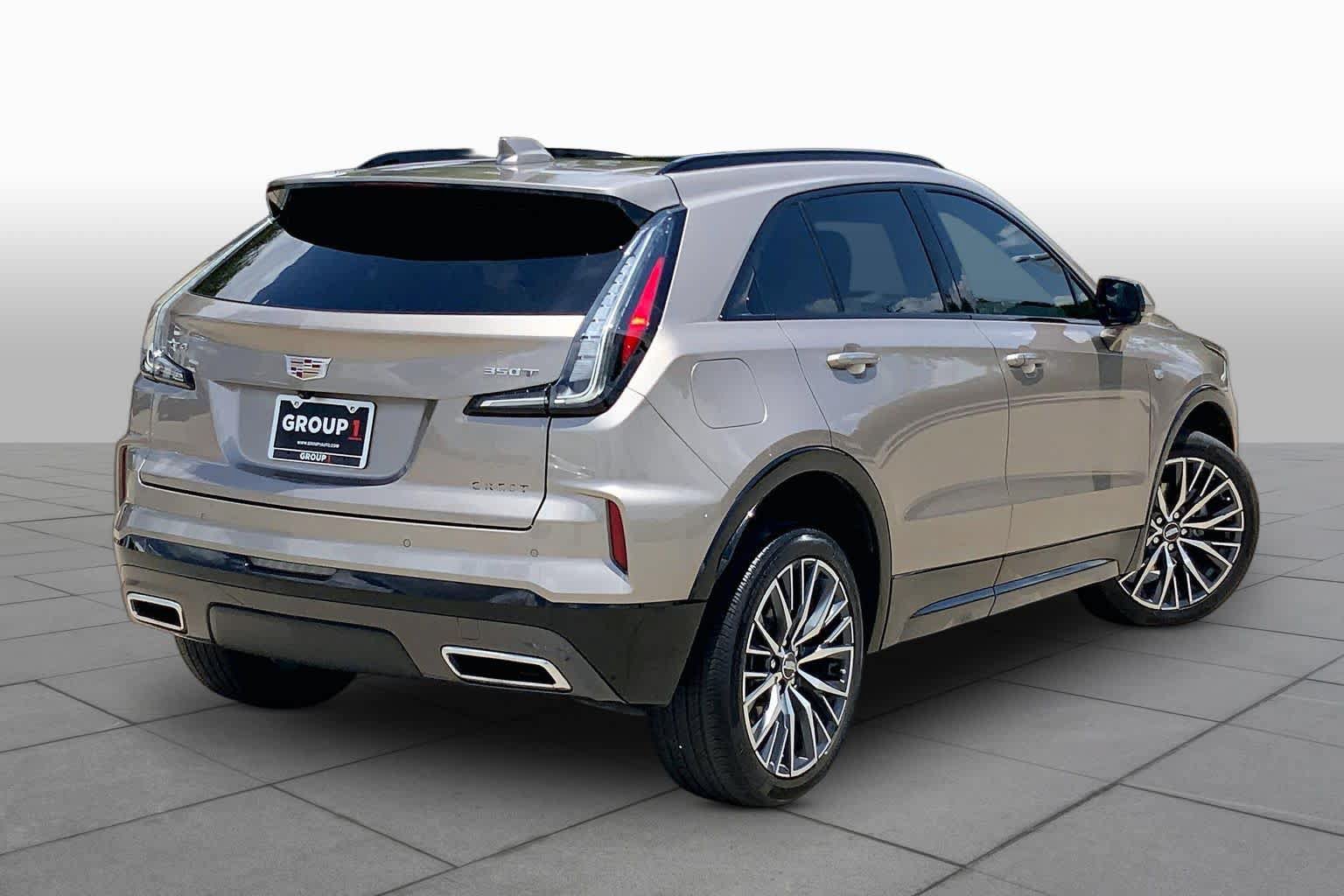 Used 2024 Cadillac XT4 Sport w/ Cold Weather Package FWD image 13