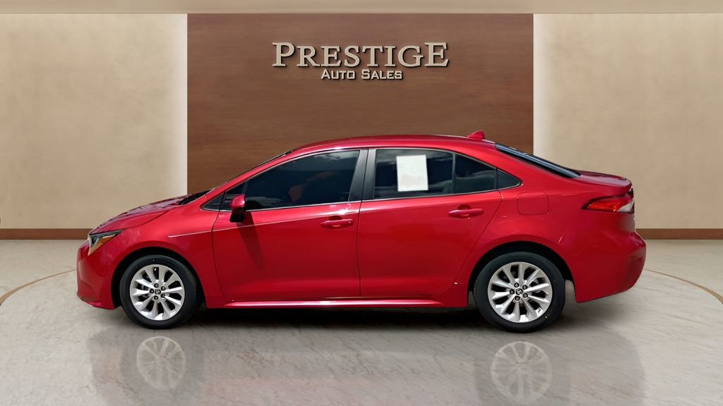 Used 2021 Toyota Corolla LE w/ LE Convenience Package FWD image 32