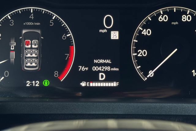 Certified 2025 Honda Pilot Sport image 32