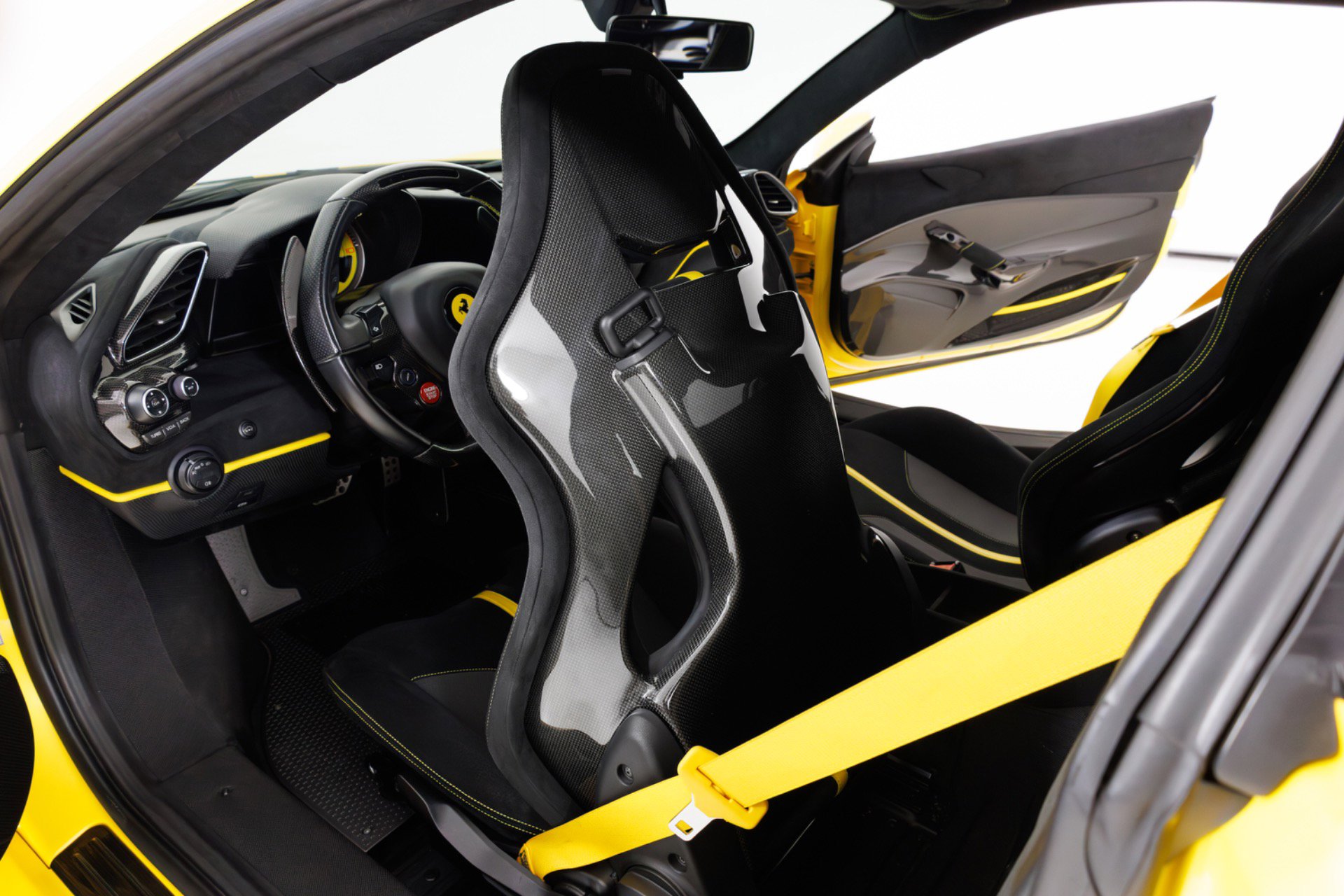 Used 2020 Ferrari 488 Pista image 42