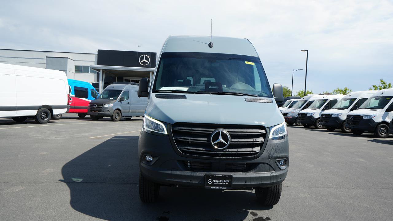 New 2026 Mercedes-Benz Sprinter 2500 image 2