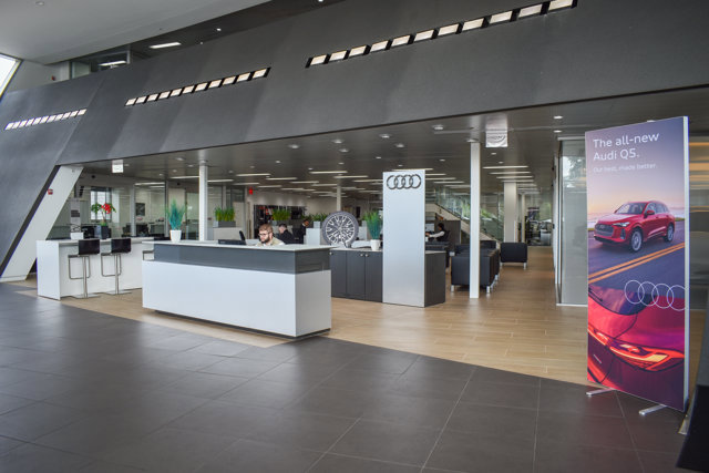 Used 2022 Audi Q8 Premium Plus w/ Premium Plus Package image 5