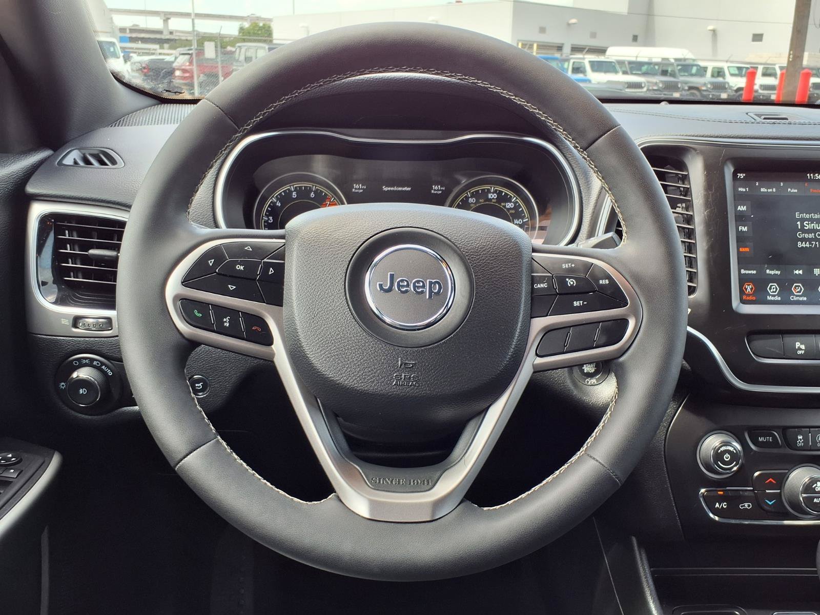 Used 2021 Jeep Cherokee Latitude Lux 80th Anniv w/ Quick Order Package 26U 80TH FWD image 15