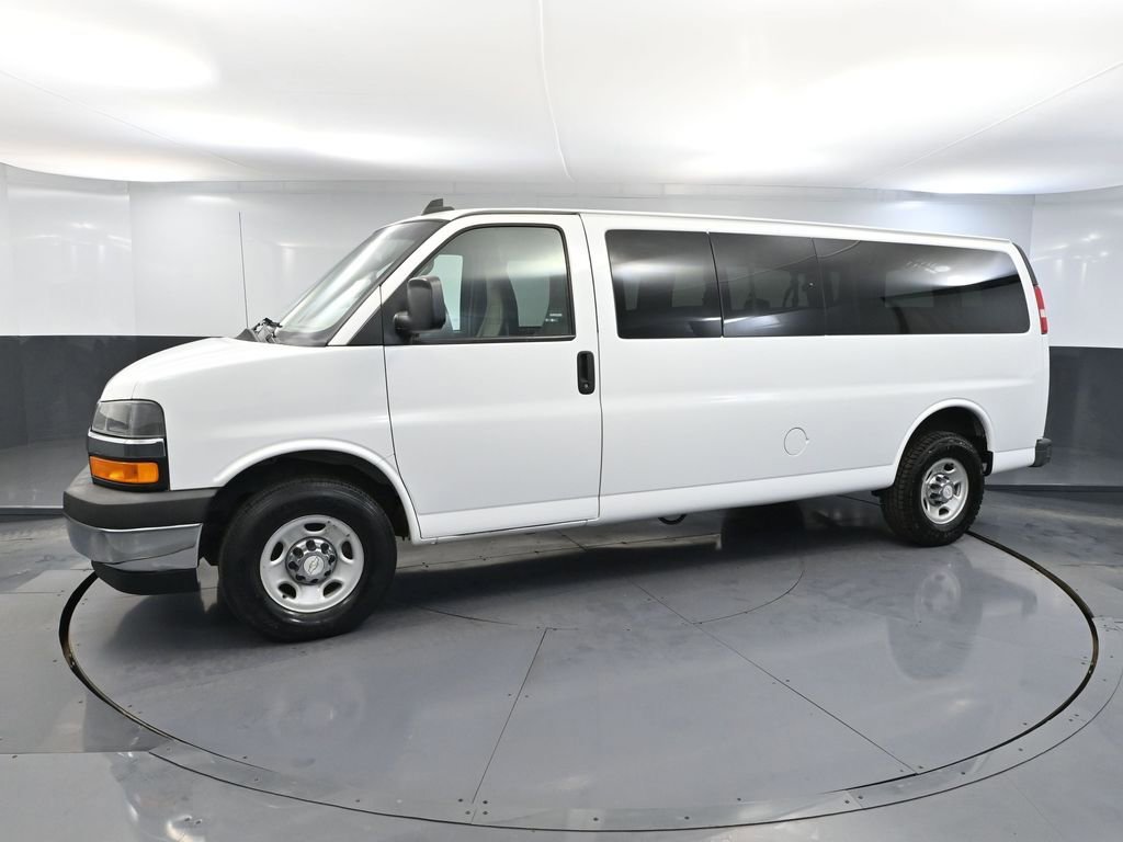 Used 2017 Chevrolet Express 3500 LT w/ LT Preferred Equipment Group image 10