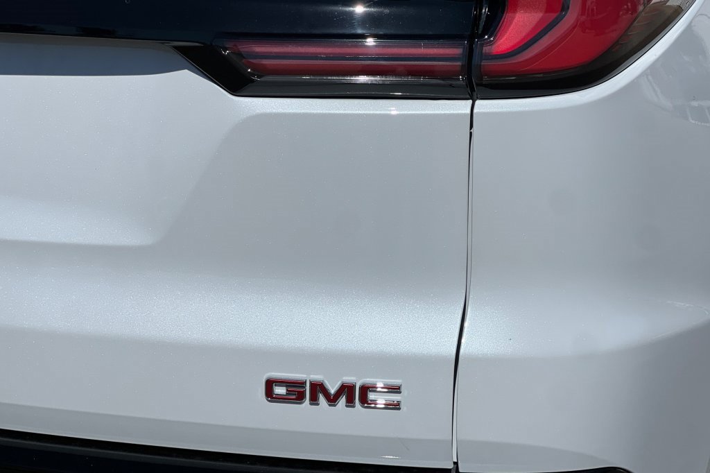 New 2026 GMC Acadia Denali w/ Super Cruise Package image 23