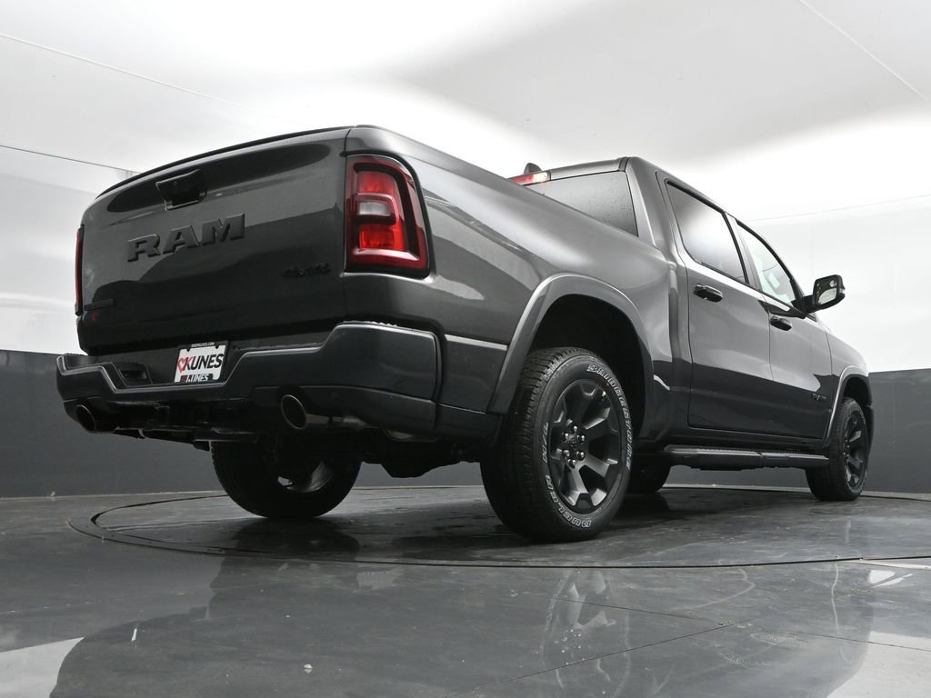 New 2026 RAM 1500 4x4 Crew Cab image 45
