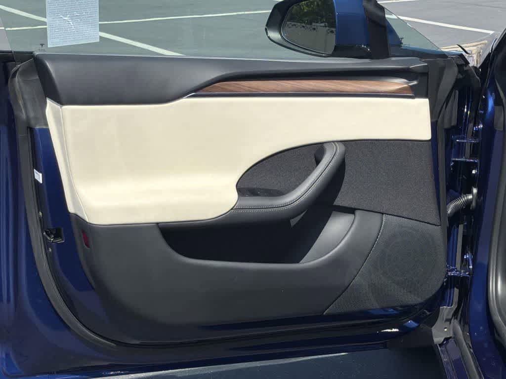 Used 2023 Tesla Model S image 24