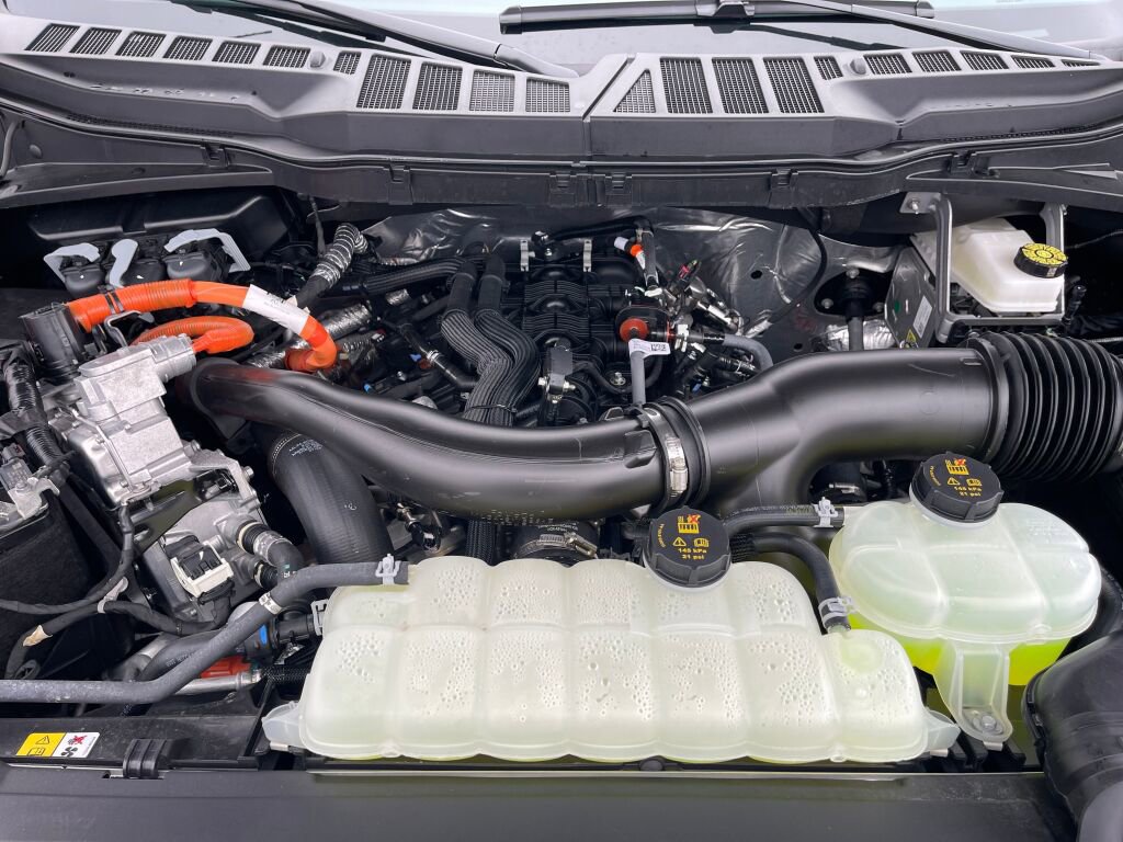 Certified 2025 Ford F150 Lariat w/ Equipment Group 502A High image 25