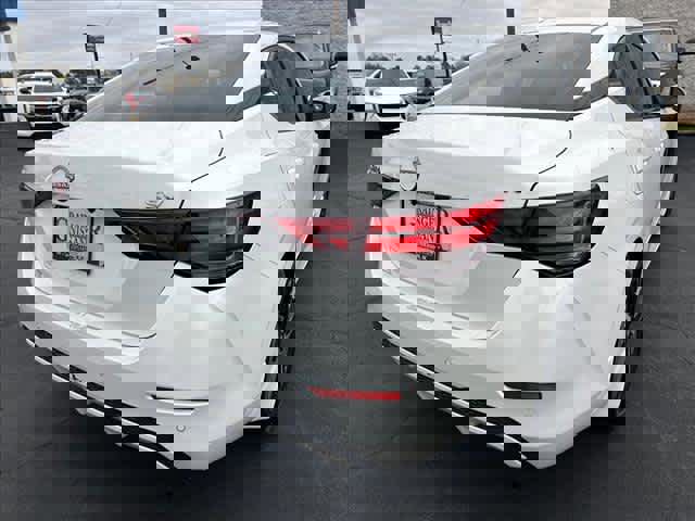 Used 2024 Nissan Sentra SV image 3