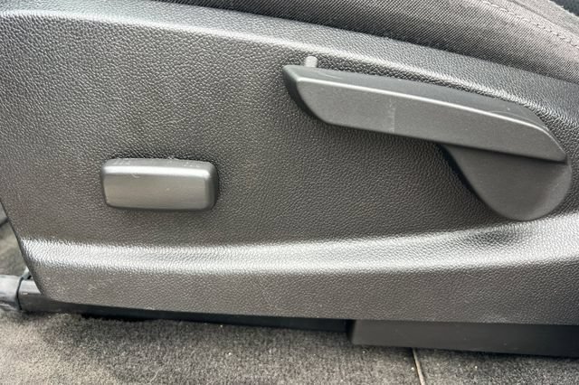 Used 2018 Chevrolet Colorado LT RWD image 13