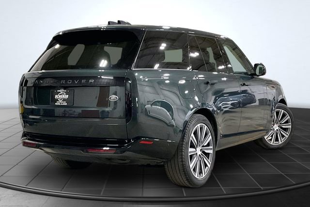 Used 2023 Land Rover Range Rover SE image 2