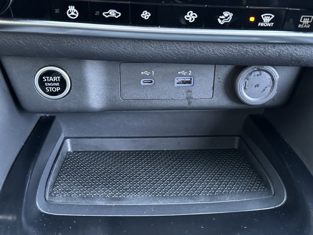 Used 2023 Nissan Rogue SV w/ SV Premium Package image 34