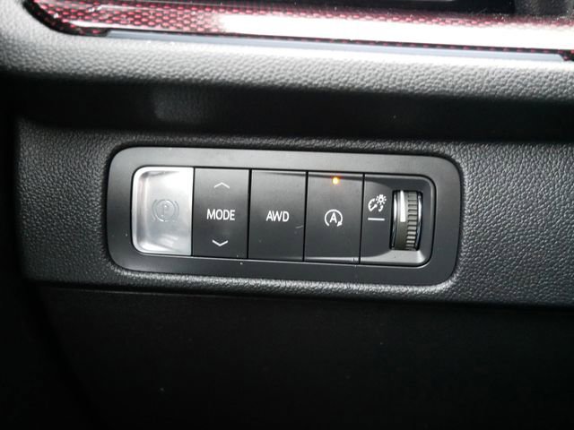 Used 2024 Chevrolet Traverse RS w/ LPO, Floor Liner Package image 21