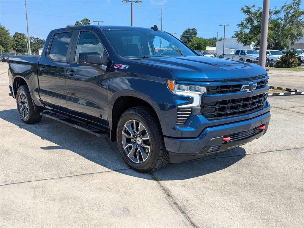 Used 2023 Chevrolet Silverado 1500 RST w/ Z71 Off-Road Package image 3