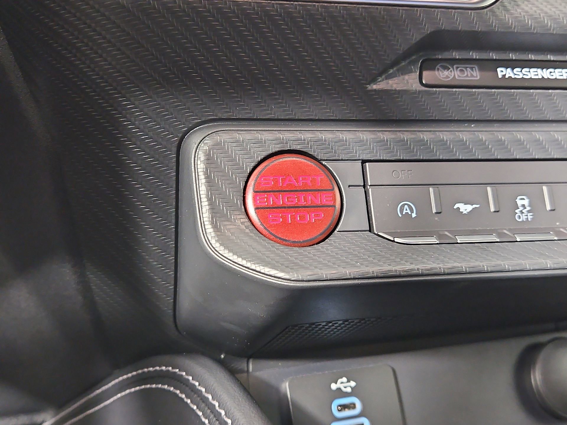 Used 2024 Ford Mustang GT Premium w/ GT Performance Package RWD image 30