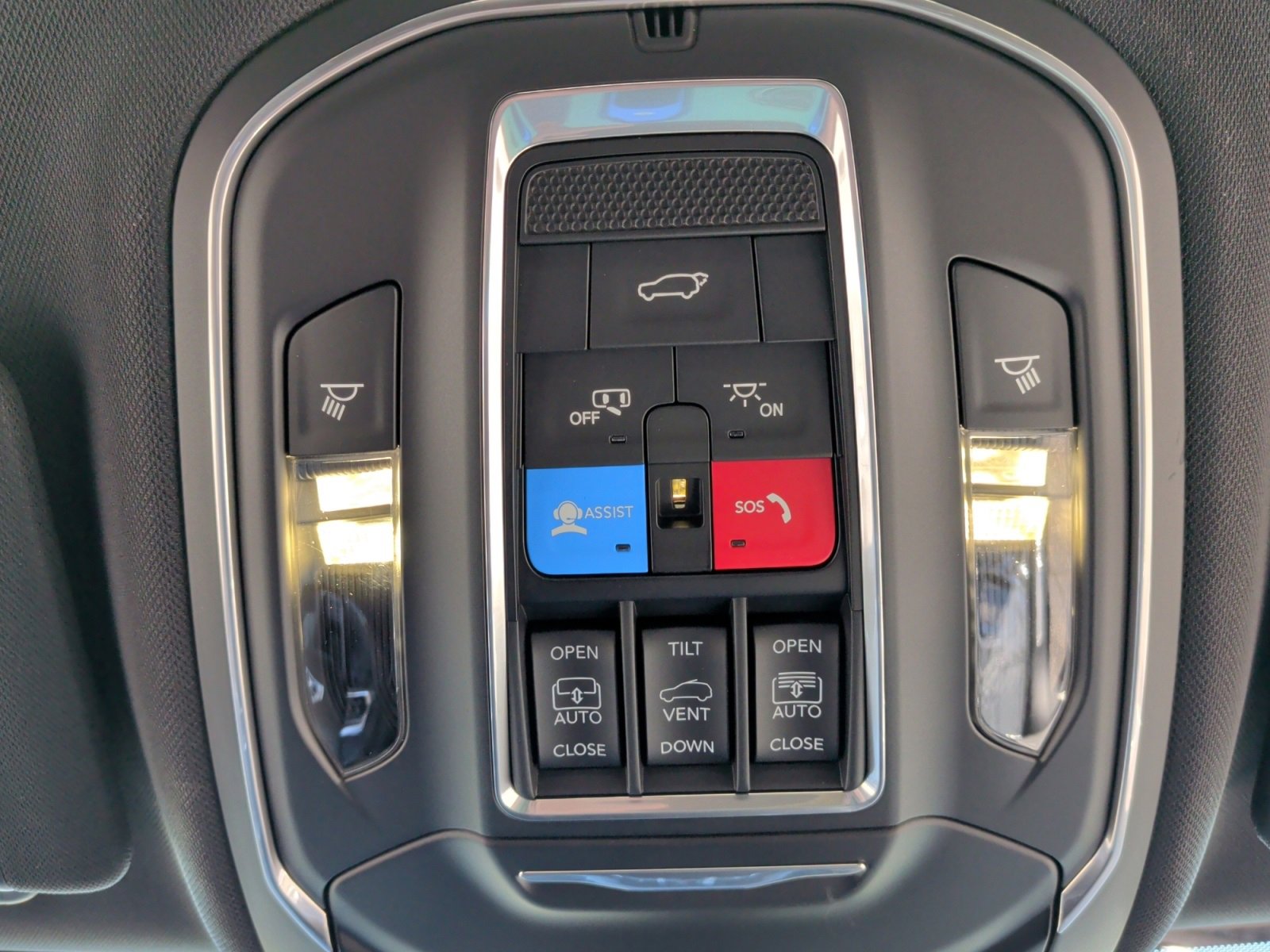 New 2025 Jeep Grand Cherokee L Overland image 18