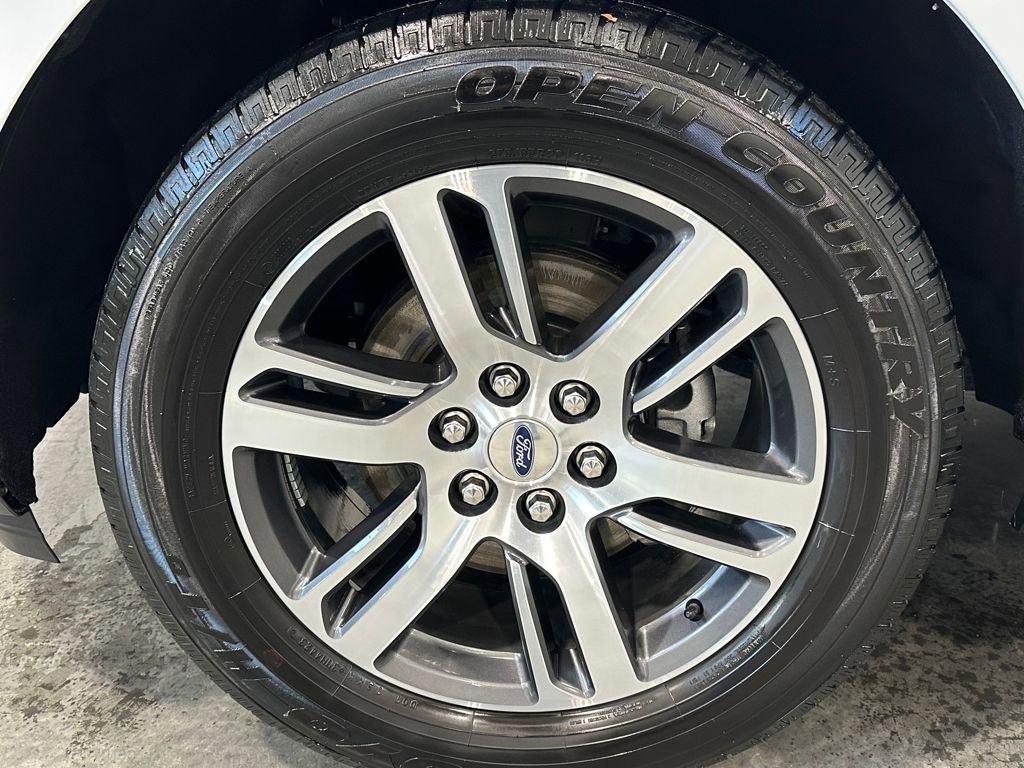 Used 2024 Ford Expedition Limited image 9