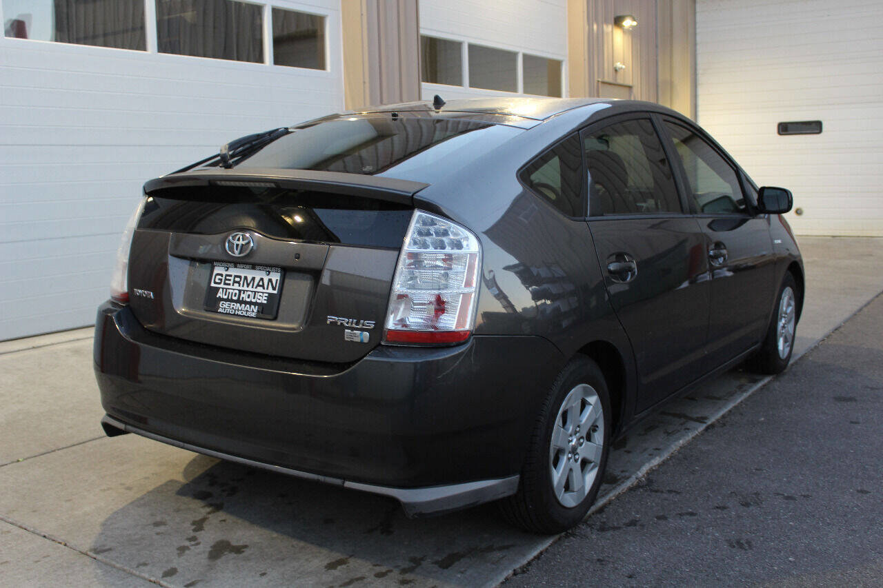 Used 2009 Toyota Prius Touring FWD image 6