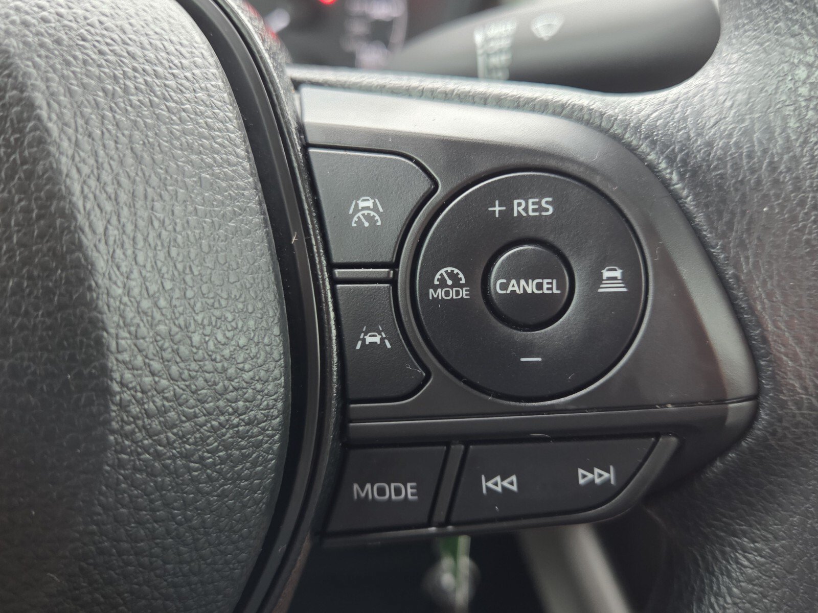 Certified 2023 Toyota Corolla Cross L FWD image 23