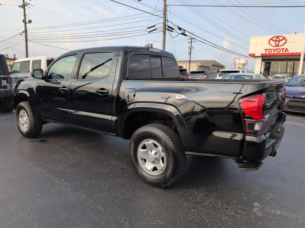 Used 2023 Toyota Tacoma SR AWD/4WD image 3