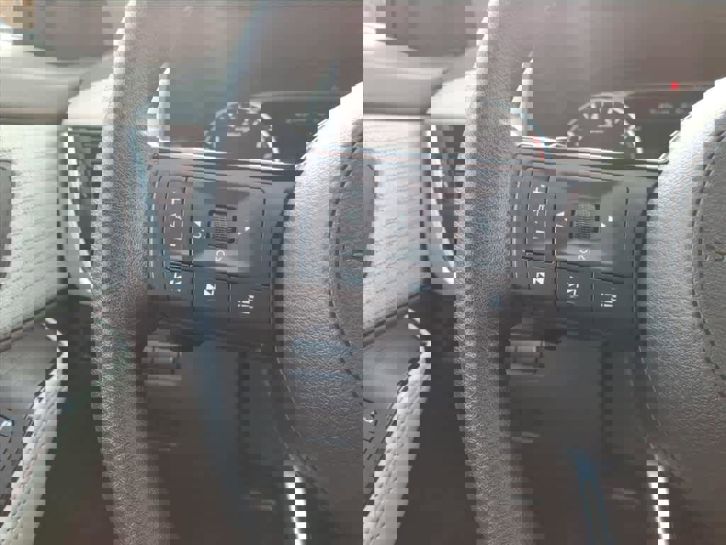 Certified 2023 Nissan Rogue SV image 23