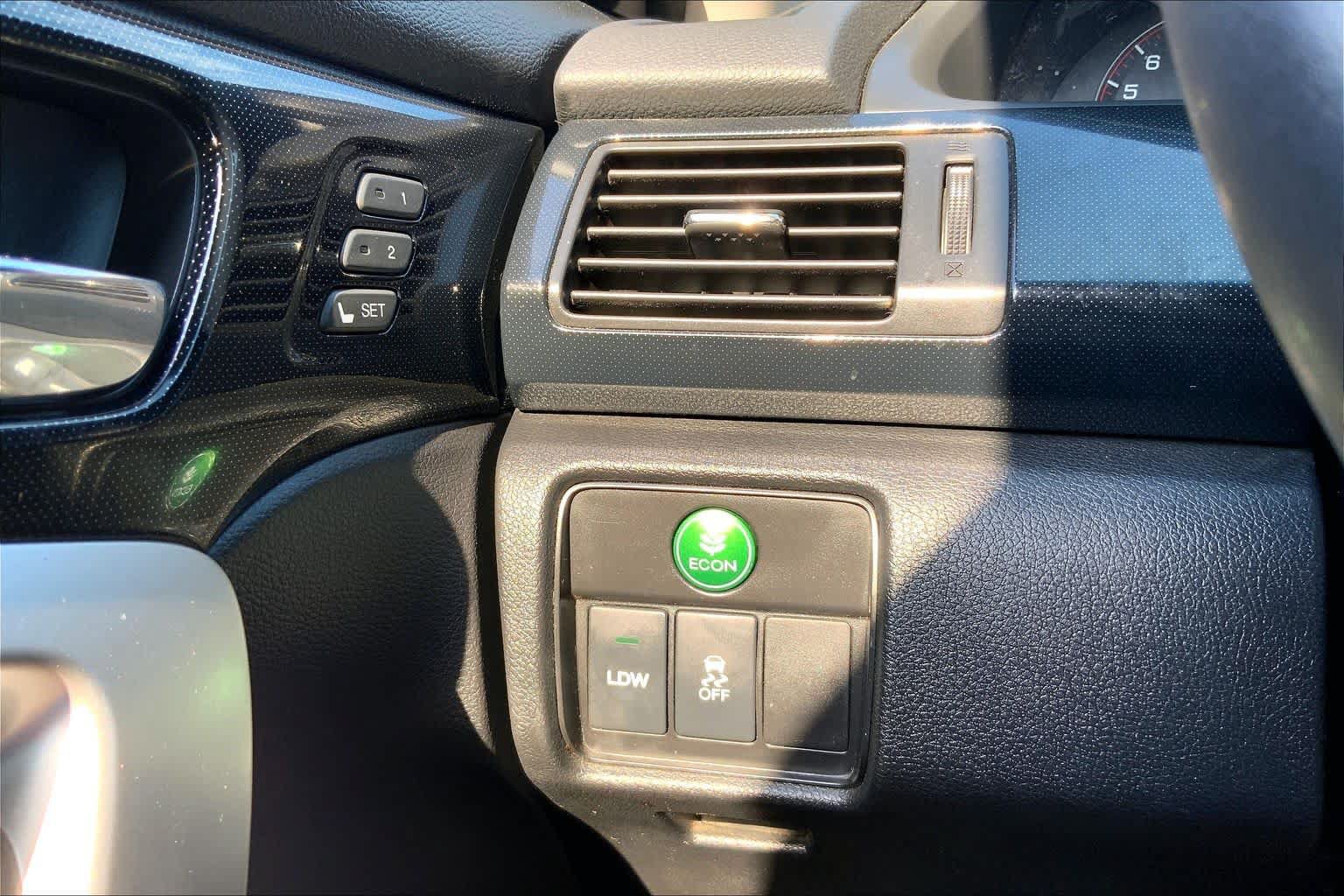 Used 2013 Honda Accord EX-L image 32