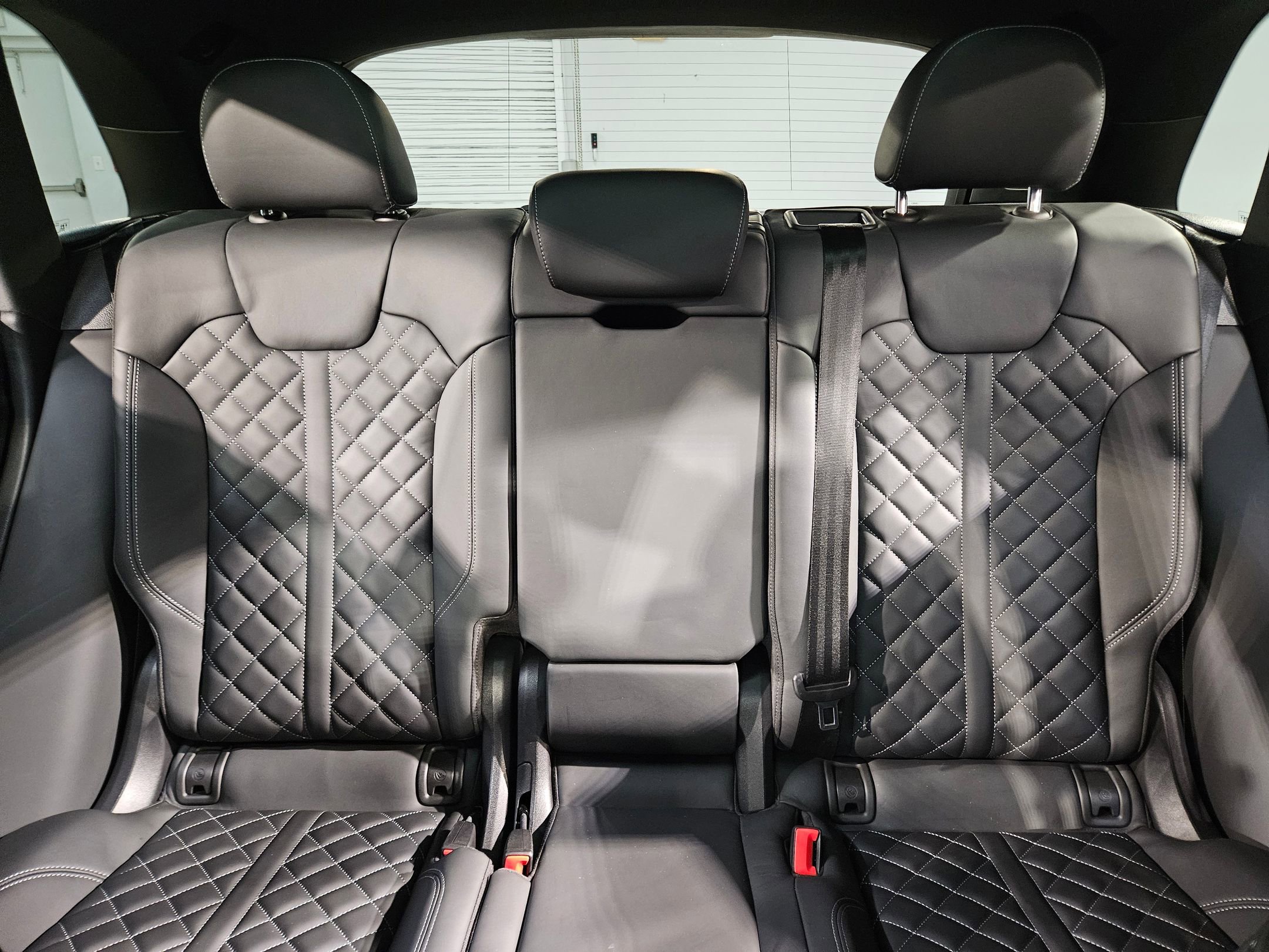 Used 2024 Audi SQ5 Prestige image 13